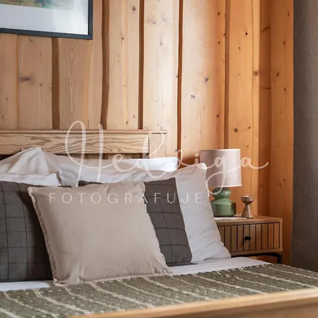 Podhalanka Jacuzzi & Sauna - Drewniany Dom Dla 20 Osob 木屋