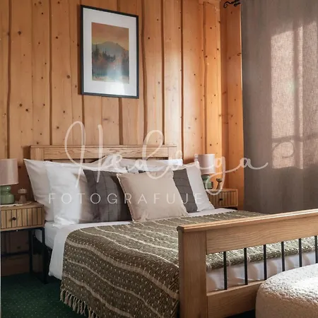 Podhalanka Jacuzzi & Sauna - Drewniany Dom Dla 20 Osob * 比利但耶克